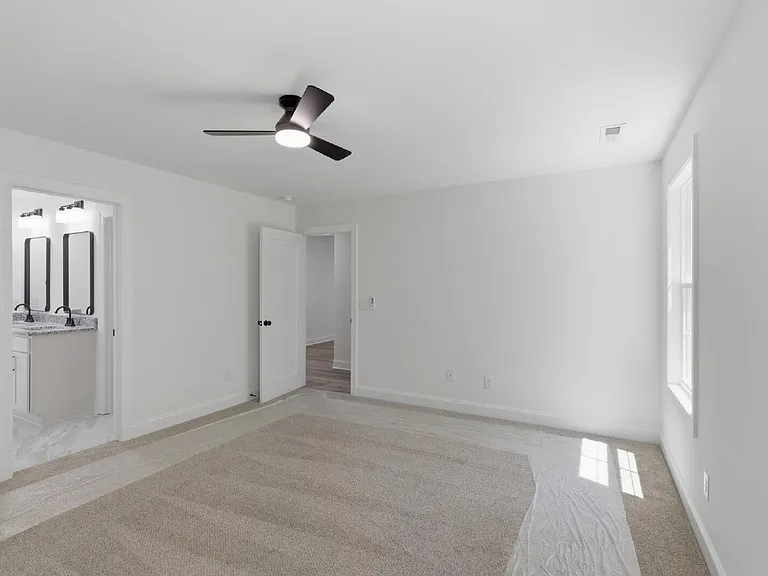408 Legions Ct — Photo 15
