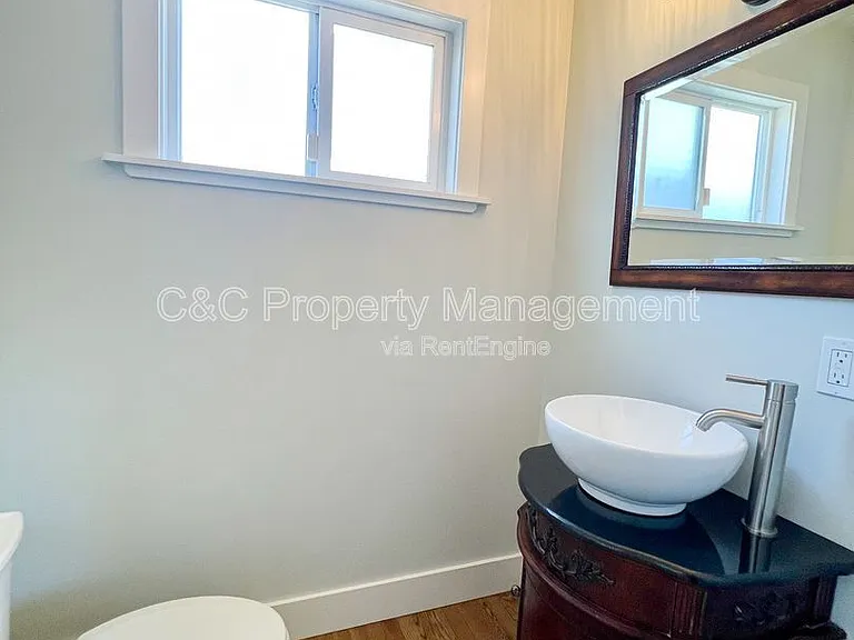 1726 Hilton St — Photo 10