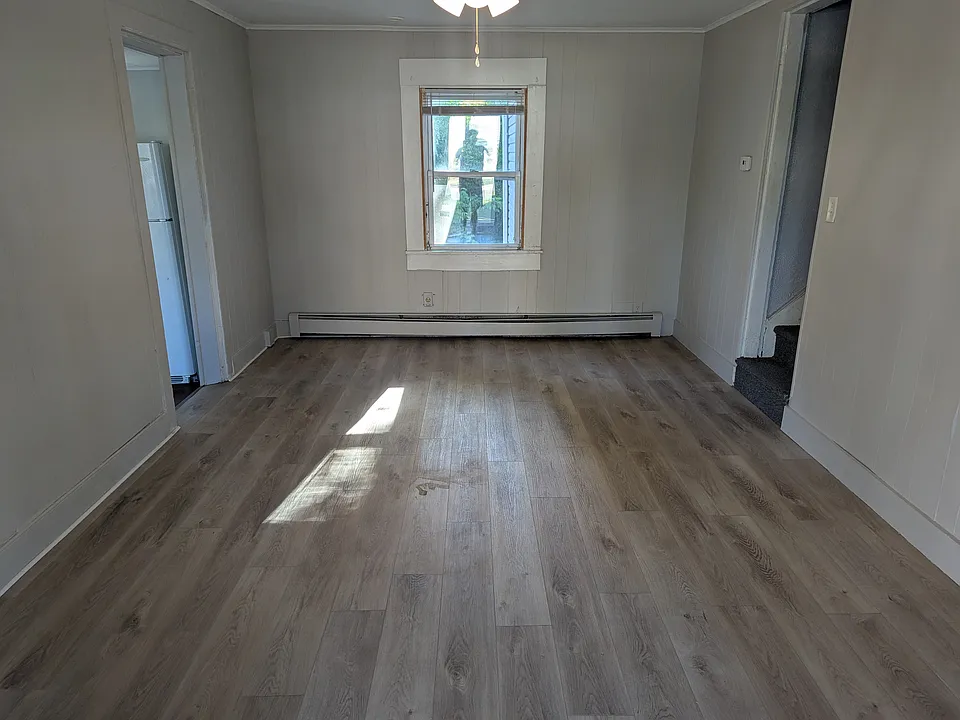 14A Center St