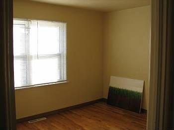 5th image of 1423 Newport St