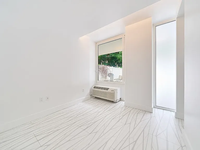 329 Pleasant Ave #1A — Photo 6