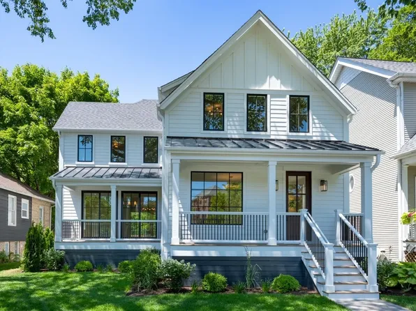 2110 Asbury Ave, Evanston, IL 60201