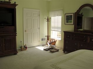 3 Brighton St, Ocean View, DE 19970