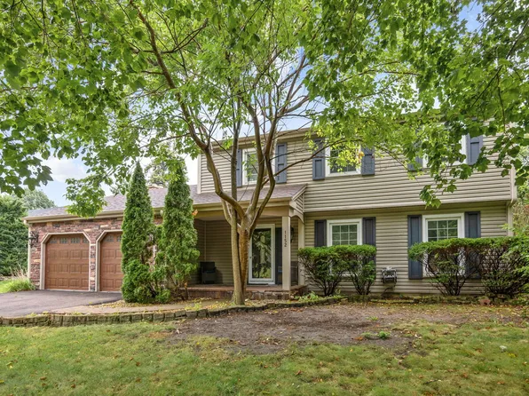 1152 Lexington Ln, Batavia, IL 60510