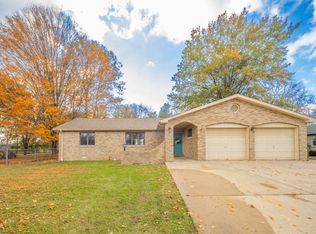 7423 S Woodrow Dr, Pendleton, IN 46064