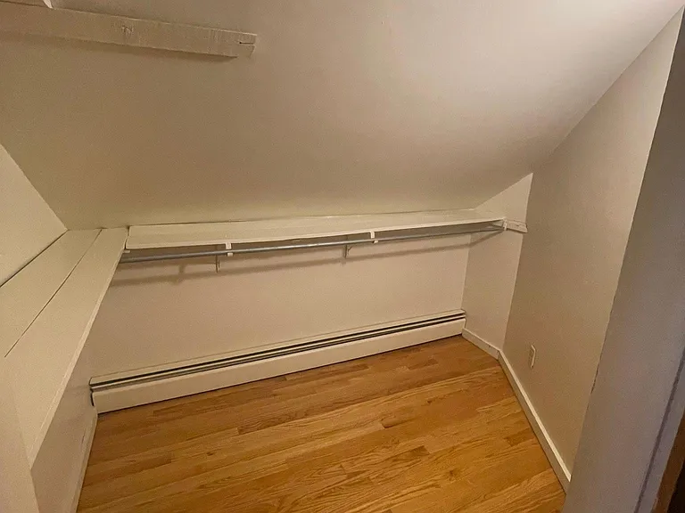 827 W Wayne St #3 — Photo 4