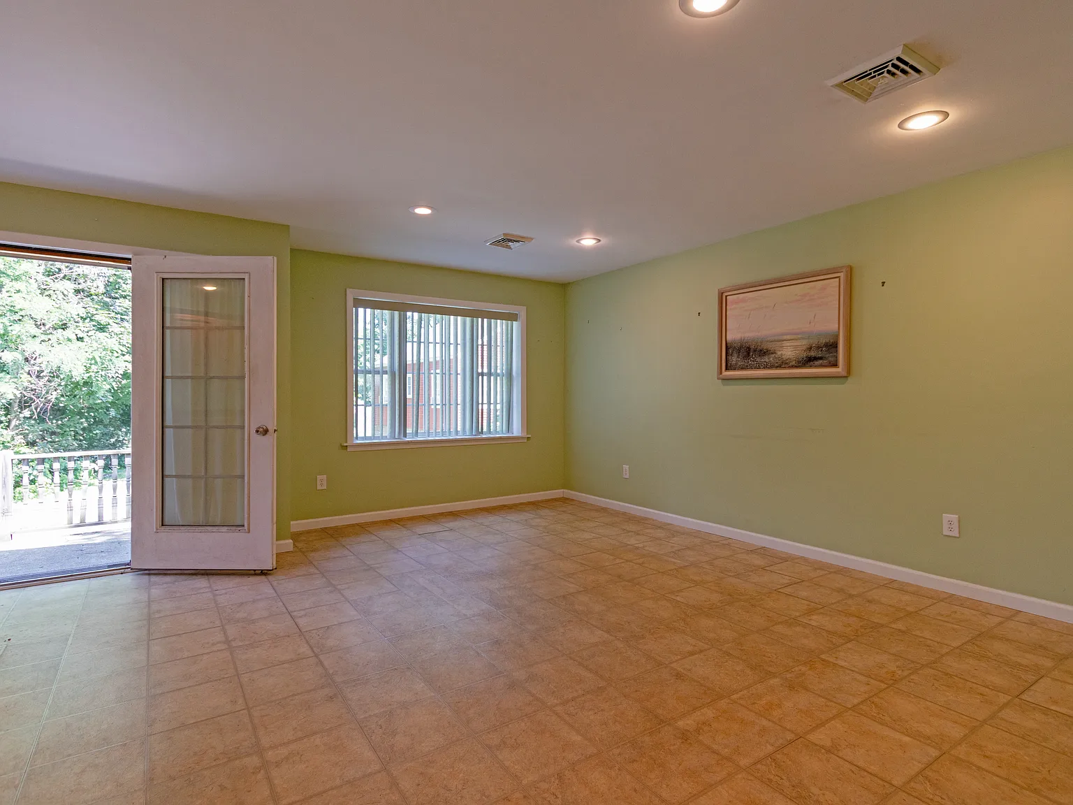 2 bed, 2940 sqft, $3,400 — Photo 2