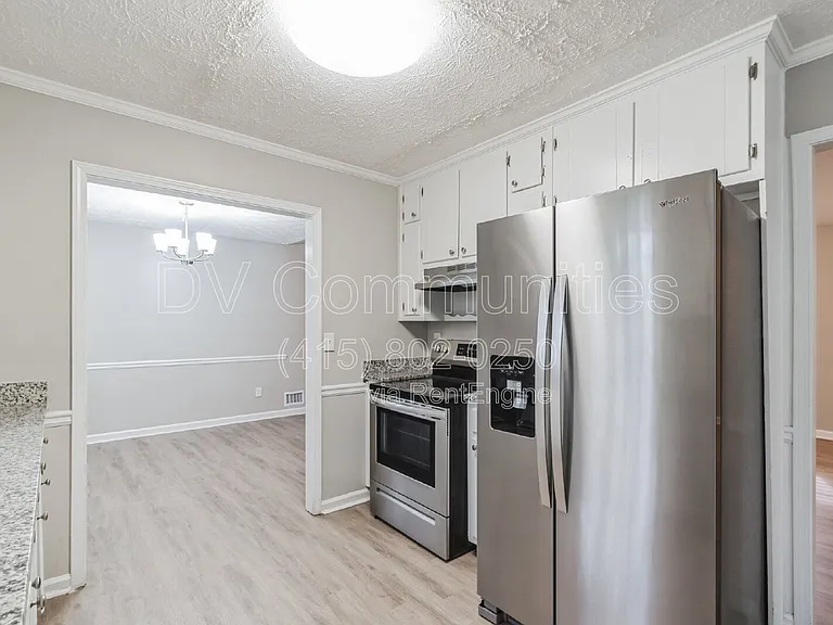 1605 Sugar Plum Dr SW — Photo 17