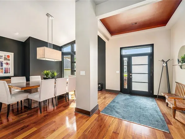 10258 N Kansas Ave, Kansas City, MO 64155