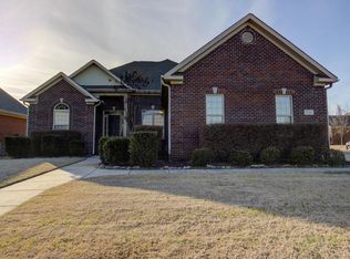 100 Raymon Cir, Huntsville, AL 35806
