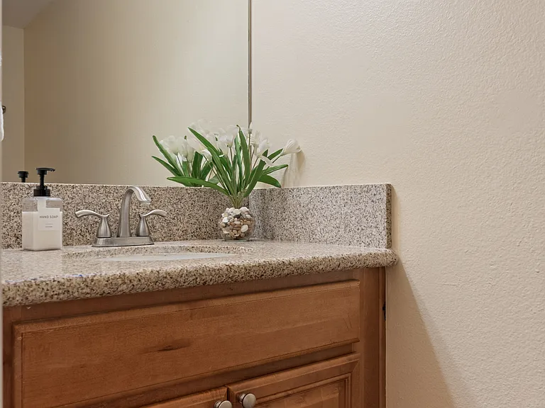 3561 Voyager Ct — Photo 18
