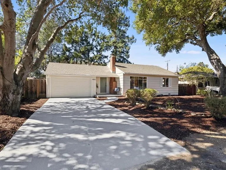 4052 Campana Dr — Photo 2