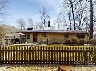 74 Hemlock St, Arden, NC 28704