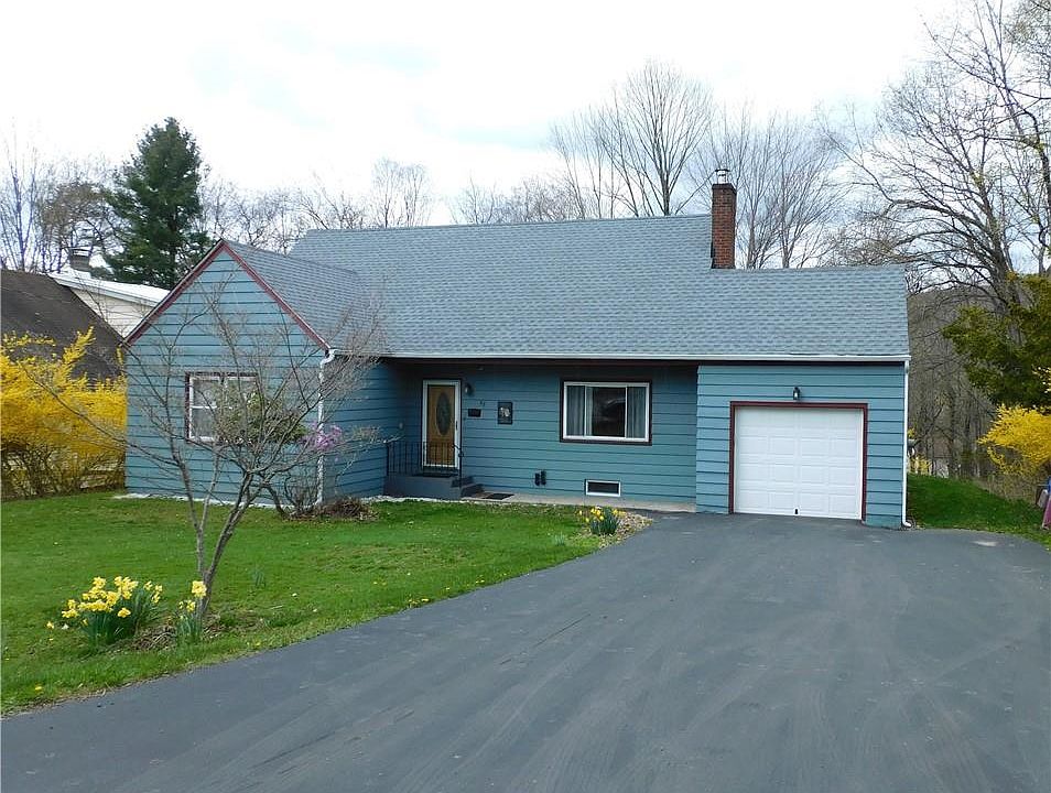 1st image of 28 Winslow Place