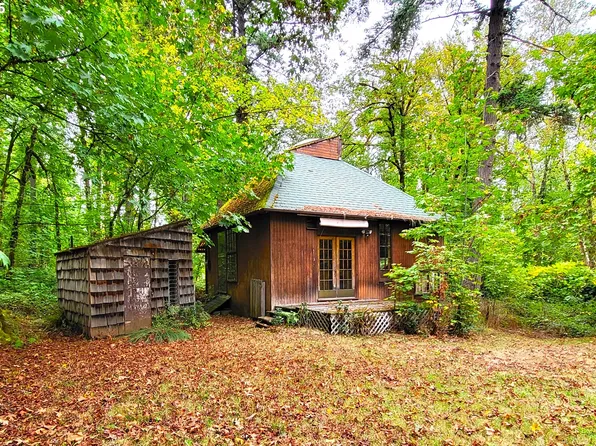 82147 Lost Valley Ln, Dexter, OR 97431