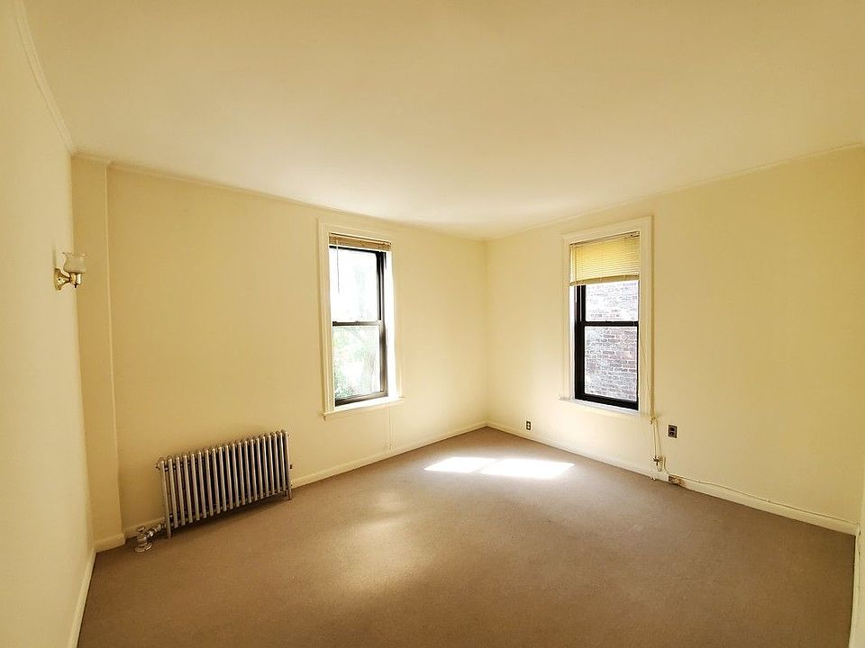1st image of 30-95 32nd St #2