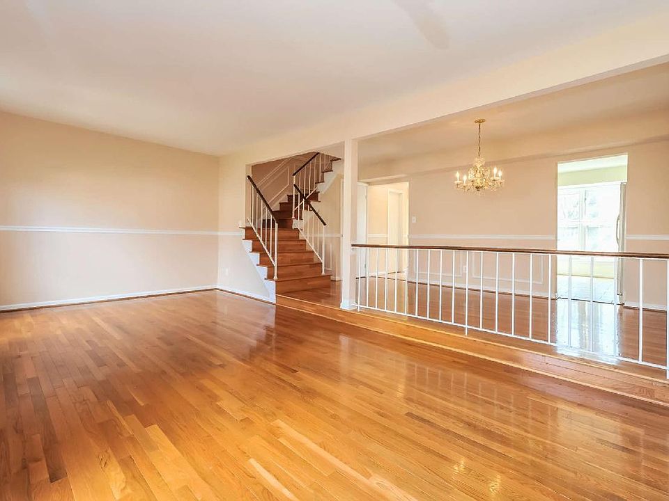 1st image of 9688 Scotch Haven Dr