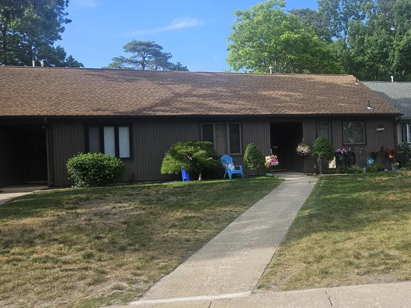 203 Clipper Court #203, Toms River, NJ 08753
