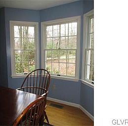 3rd image of 119 Evergreen Ct