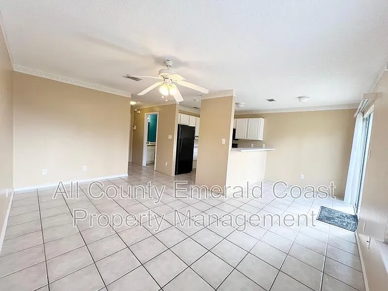 34 Harbeson Ave NE #A — Photo 10