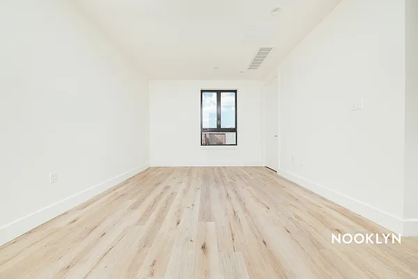 Rented by Nooklyn NYC LLC | media 30