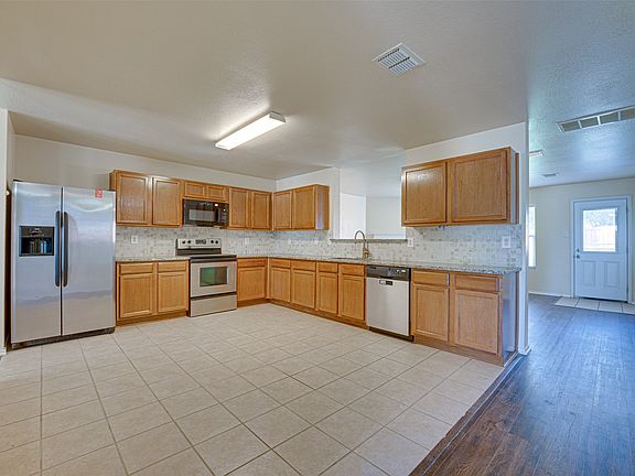3rd image of 1320 Red River Ln