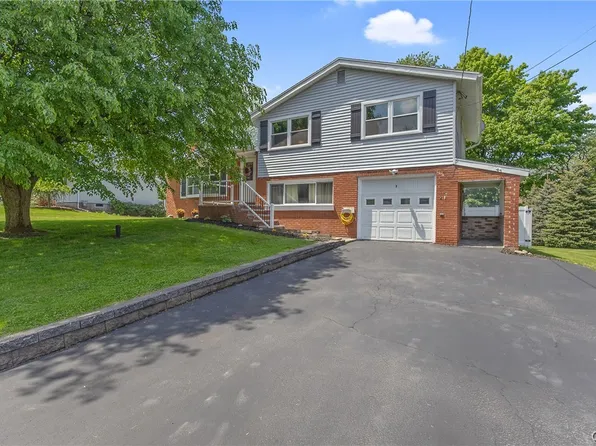 7 Devon Pl, Camillus, NY 13031