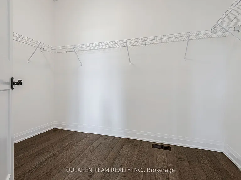 75 West Village Ln — Photo 16