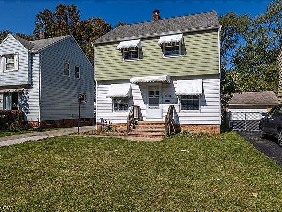 2nd image of 13905 Thraves Ave