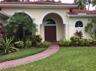 6636 Deering Cir, Sarasota, FL 34240