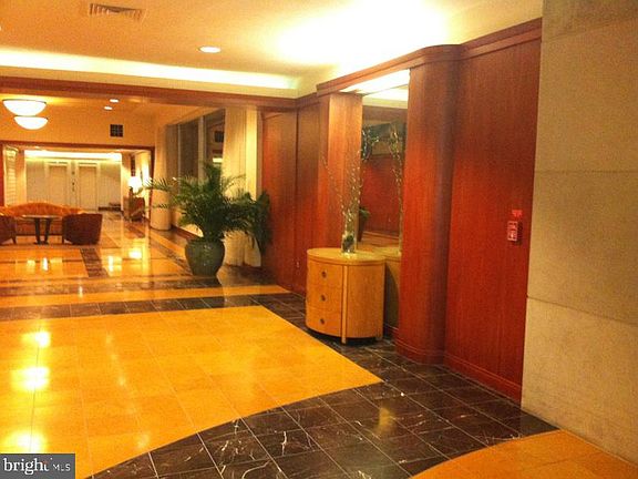 4th image of 2601 Pennsylvania Ave APT 704