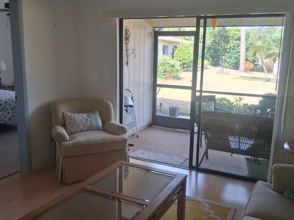 1062 Pine Isle Ln, Naples, FL 34112