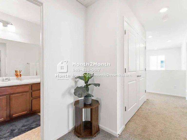 5947 N Orleans St — Photo 29