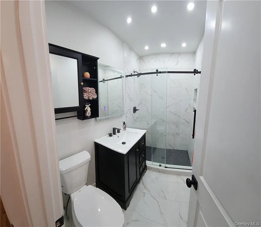 2 bed, 2.0 bath, 1237 sqft, $2,950 — Photo 4