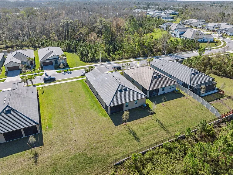 16787 Shell Bay Dr — Photo 32