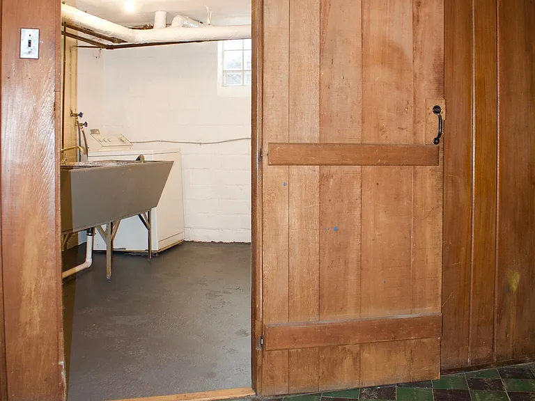 Laundry Room Cabinet