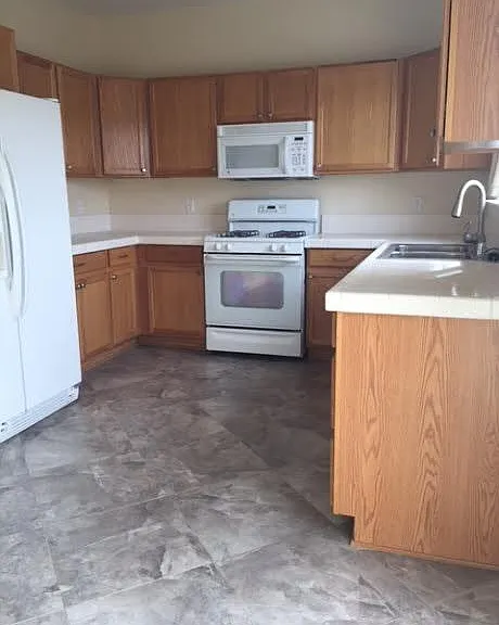 4647 Kathleen Denise Ln — Photo 3