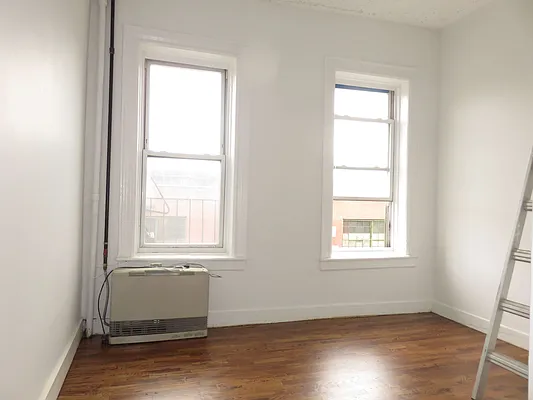 Rented by Rennit Inc. | media 74