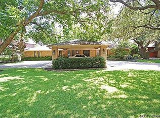 10824 Saint Michaels Dr, Dallas, TX 75230