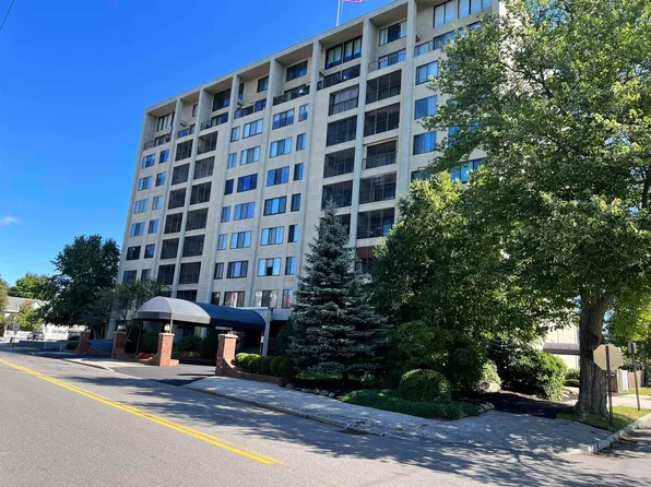 55 RIVER Road #5C, Manchester, NH 03104