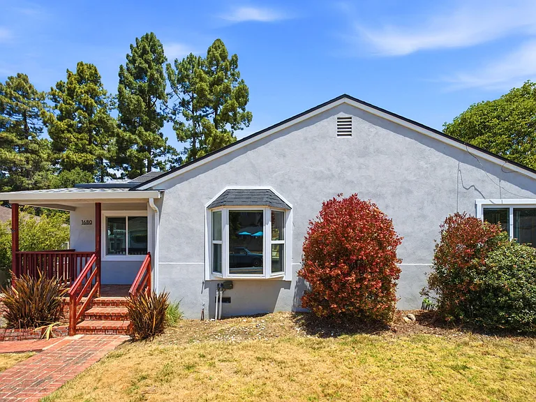 1680 Grove Way — Photo 42