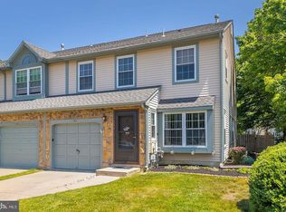 144 Kettlebrook Dr, Mount Laurel, NJ 08054