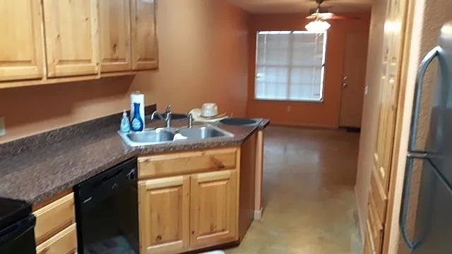 2 bed, 775 sqft, $1,050 — Photo 3