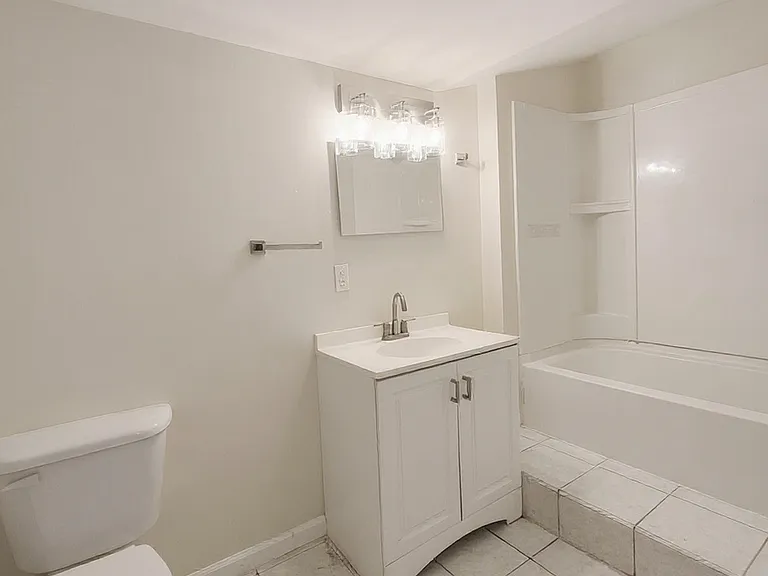 3 Curve St #10 — Photo 3