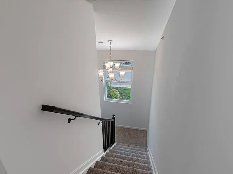 184 Old Pond Rd — Photo 11