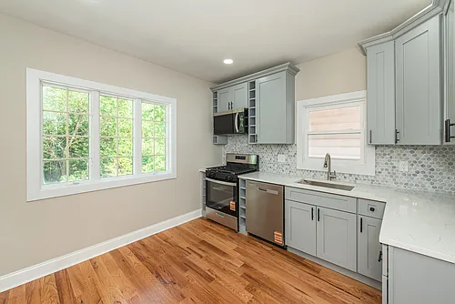 182 Union Ave Photo 1