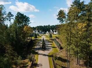 4909 Foxridge Dr, Raleigh, NC 27614