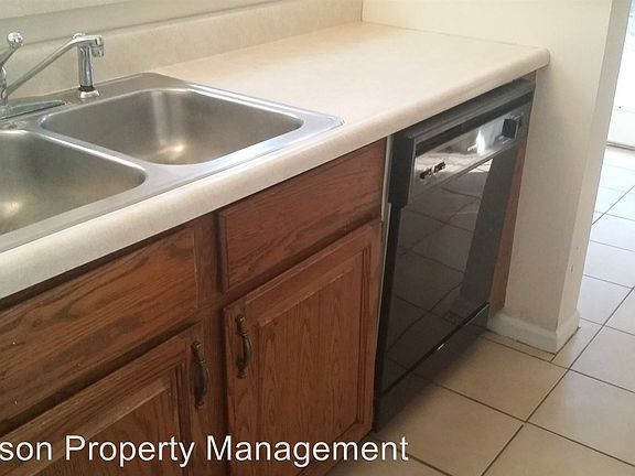 5th image of 1624 Chaddsford Dr APT C
