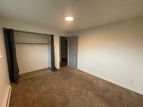 2nd image of 944 33rd Ave #18