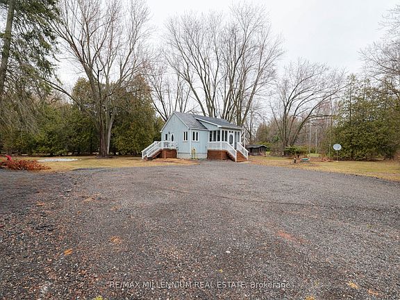 4th image of 2424 Olde Base Line Rd